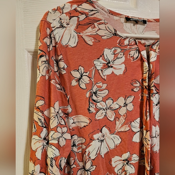 Olsen pink floral top size L - Picture 13 of 13